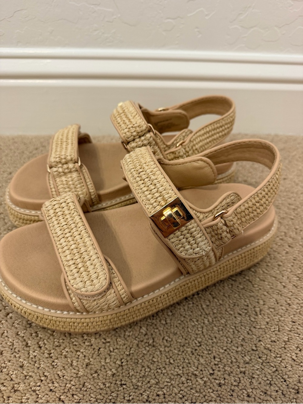 Women Steve Madden Platform Neutral Straw Sandals 8